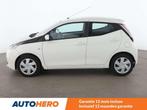 Toyota Aygo 1.0 X-Play (bj 2015), Auto's, Voorwielaandrijving, Stof, Gebruikt, Wit