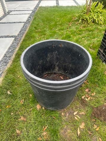 Bloempot plantcontainer Kweekpot 150l beschikbaar voor biedingen