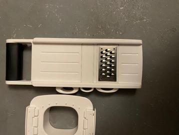 Mandoline beschikbaar voor biedingen