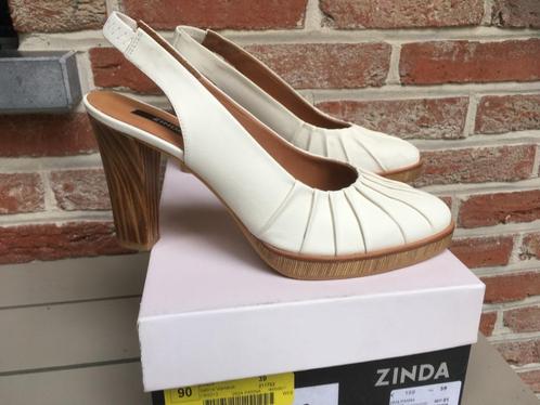 Sandales Zinda blanc cassé - 39 - NEUVES - 159 euros, Vêtements | Femmes, Chaussures, Neuf, Escarpins, Beige, Enlèvement ou Envoi