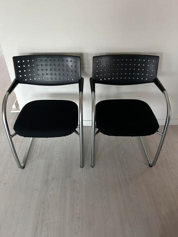 Stoel Vitra design, Huis en Inrichting, Stoelen, Ophalen, Zo goed als nieuw