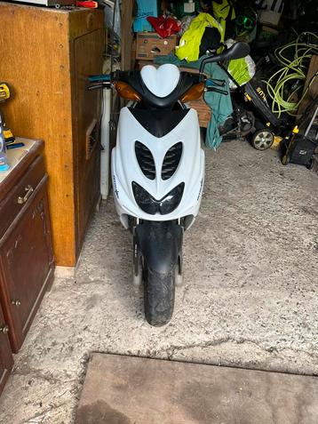 Mbk nitro, Aerox, 49 cm³, Comme neuf, Enlèvement