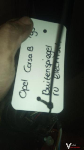 Spiegel Opel Corsa b elektrische en hand bediend beschikbaar voor biedingen