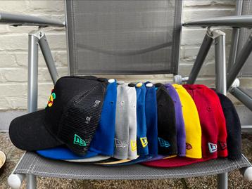 New era petten 12 stuks beschikbaar voor biedingen