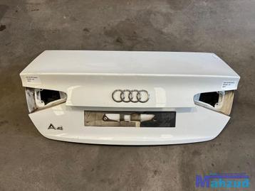 AUDI A4 B8 8K sedan FACELIFT Wit achterklep 2012-2015 beschikbaar voor biedingen