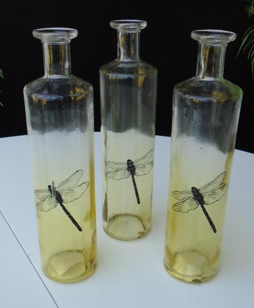 FLES GLAS MET LIBELLE GELE LOOK 2 stuks 29 x 7 cm NIEUW, Huis en Inrichting, Woonaccessoires | Vazen, Nieuw, Geel, Glas, Ophalen of Verzenden