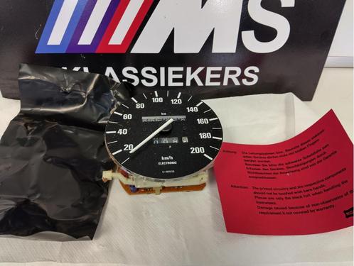 BMW E30 324 D/TD Snelheidsmeter 62121385363, Auto-onderdelen, Dashboard en Schakelaars, BMW, Ophalen of Verzenden