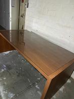 Bureautafel met glazen blad, Huis en Inrichting, Bureaus, Ophalen, Zo goed als nieuw, Bureau