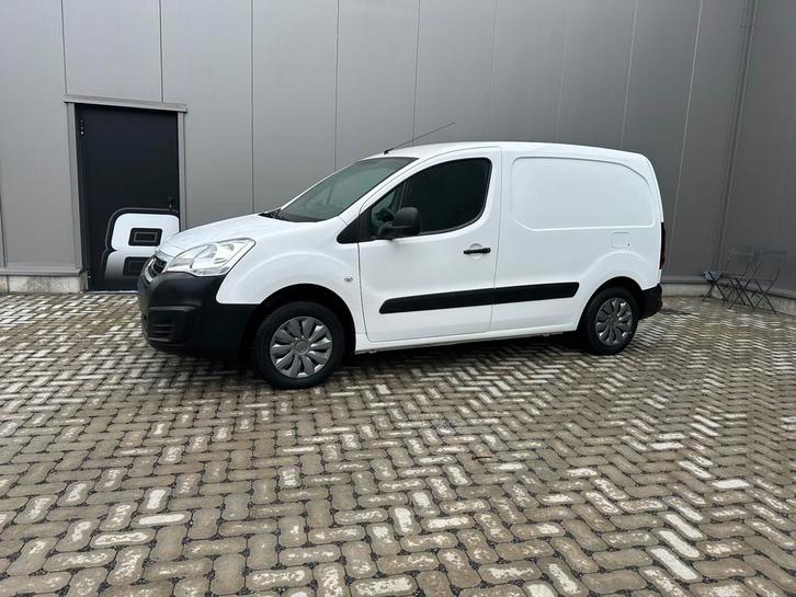 PeugeotPartner1.6hdi|Euro6|3zit|trekhaak|grootonderhoud, Auto's, Bestelwagens en Lichte vracht, Bedrijf, ABS, Airbags, Airconditioning