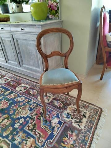 2 chaises style Louis Philippe beschikbaar voor biedingen