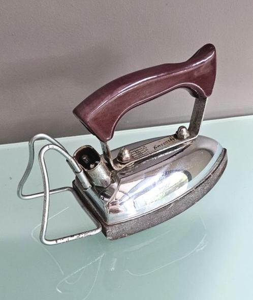 Vintage Strijkijzer GROSSAG Typ 1777 (Jaren 50), Antiek en Kunst, Antiek | Brons en Koper, Ophalen of Verzenden