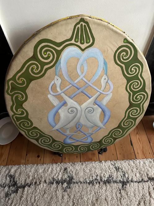 Grand Tambour 69x79 cm, Muziek en Instrumenten, Percussie, Zo goed als nieuw, Trommel, Ophalen