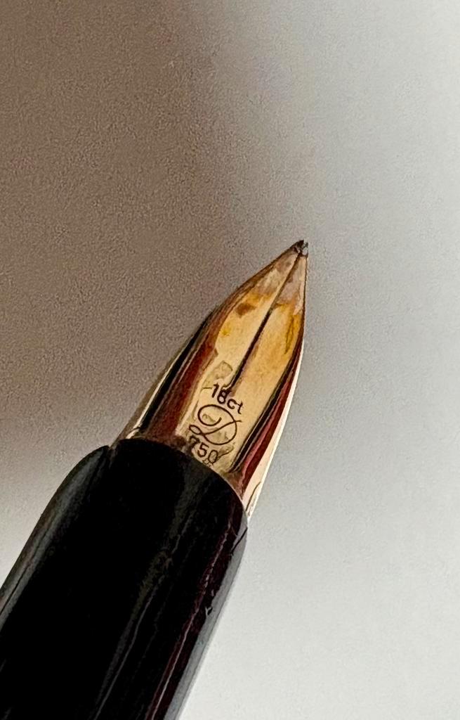 St.DUPONT vintage vulpen uit 925 zilver en 18k gouden punt, Verzamelen, Pennenverzamelingen, Zo goed als nieuw, Vulpen, Ophalen of Verzenden