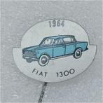 SP0920 Speldje 1964 Fiat 1300 blauw, Collections, Broches, Pins & Badges, Utilisé, Enlèvement ou Envoi