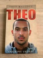 Engels Voetbalboek Theo Walcott - Growing up fast, Nieuw, Balsport, Ophalen of Verzenden, Theo Walcott