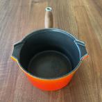 Vintage Le Creuset gietijzeren sauspan + Teck houten handvat, Huis en Inrichting, Ophalen of Verzenden, Gebruikt, Gietijzer, Overige typen