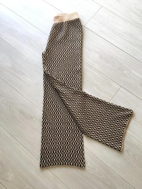 Stijlvol en comfortabel: Pull-up broek van Primark in maat M, Kleding | Dames, Broeken en Pantalons, Zo goed als nieuw, Maat 38/40 (M)