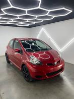 Toyota Aygo| 2011 | 126.015KM | GEKEURD + GARANTIE, Auto's, Toyota, Voorwielaandrijving, Euro 5, Stof, 50 kW