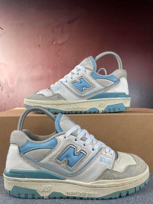 New Balance 550 Sneakers Maat 37.5 Wit/Blauw/Grijs, Kleding | Dames, Schoenen, Gedragen, Sneakers, Wit, Ophalen of Verzenden