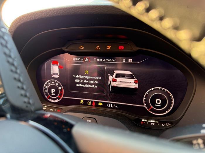 Kilometerteller KM van een Audi Q2, Auto-onderdelen, Dashboard en Schakelaars, Audi, Gebruikt, 3 maanden garantie