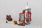 Lego city Brandweerkazerne 60215, Kinderen en Baby's, Speelgoed | Duplo en Lego, Ophalen of Verzenden, Gebruikt, Complete set