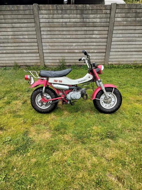 Suzuki RV 50, Fietsen en Brommers, Brommers | Oldtimers, Overige merken, Klasse B (45 km/u), Ophalen