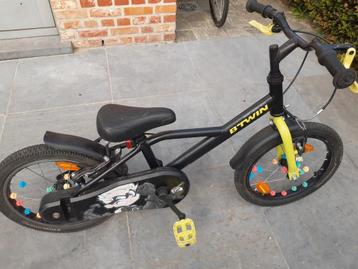 Kinderfiets BTwin Dark Hero beschikbaar voor biedingen