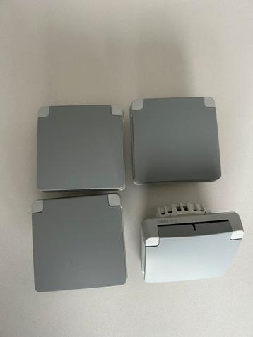 Spatwaterdichte stopcontacten Niko beschikbaar voor biedingen