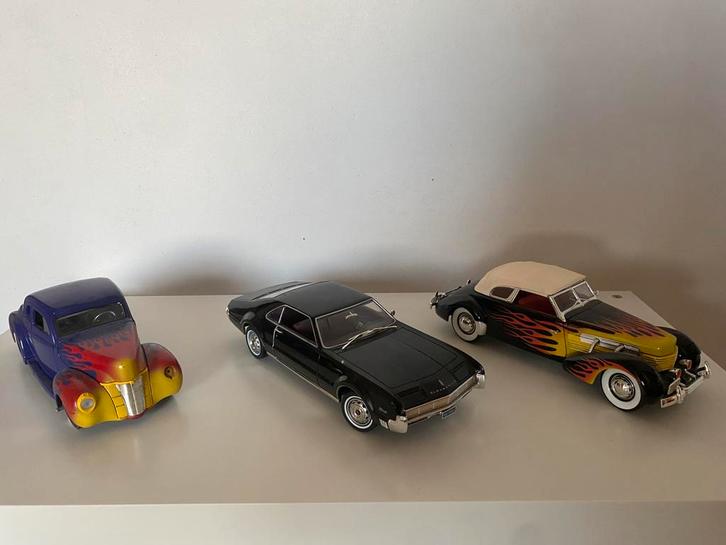 Modelauto’s 1:18, Hobby en Vrije tijd, Modelauto's | 1:18, Zo goed als nieuw, Overige merken, Ophalen