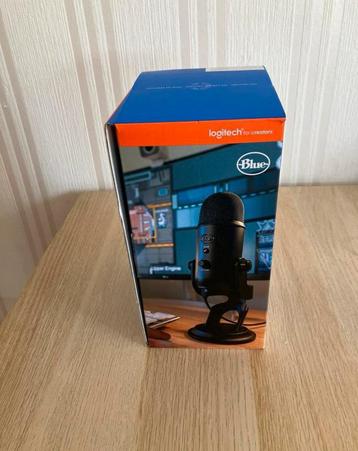 Microfoon broacast beschikbaar voor biedingen