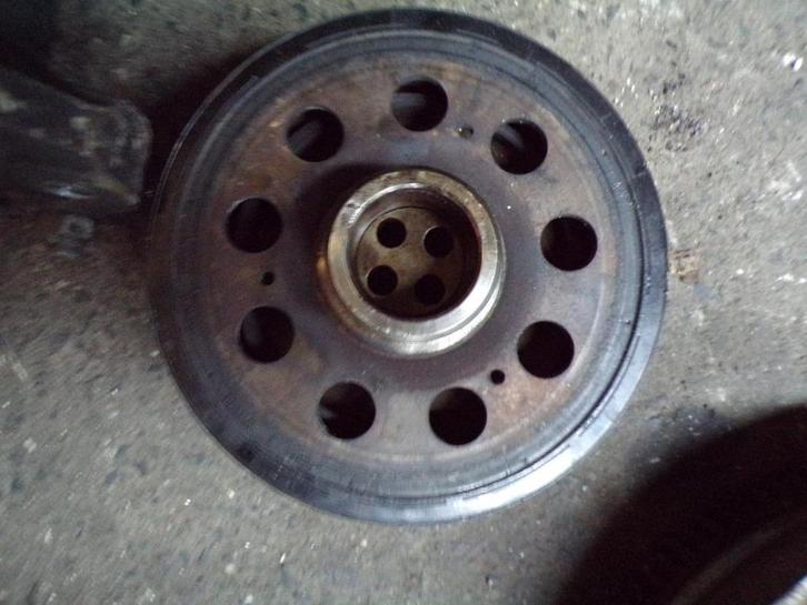 Poulie damper BMW E87 2.0D 100kw 2007-2011 LP/14119, Autos : Pièces & Accessoires, Moteurs & Accessoires, BMW, Utilisé, Enlèvement ou Envoi