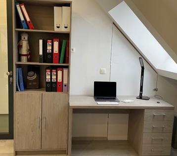 Bureau  beschikbaar voor biedingen