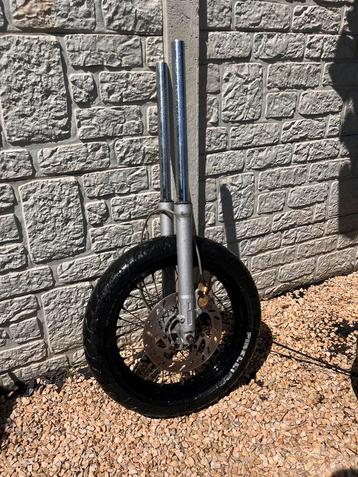 Derbi voorfork + 2 velgen beschikbaar voor biedingen