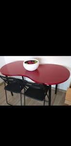 Kantoortafel of andere met zijn 2 opvouwbare stoelen, Ophalen, Zo goed als nieuw