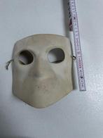 klassiek lederen masker, Enlèvement, Vêtements