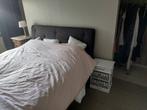 Bed 2 persoons met klein nachtkastje, Maison & Meubles, Chambre à coucher | Lits, 160 cm, Comme neuf, Deux personnes, Enlèvement