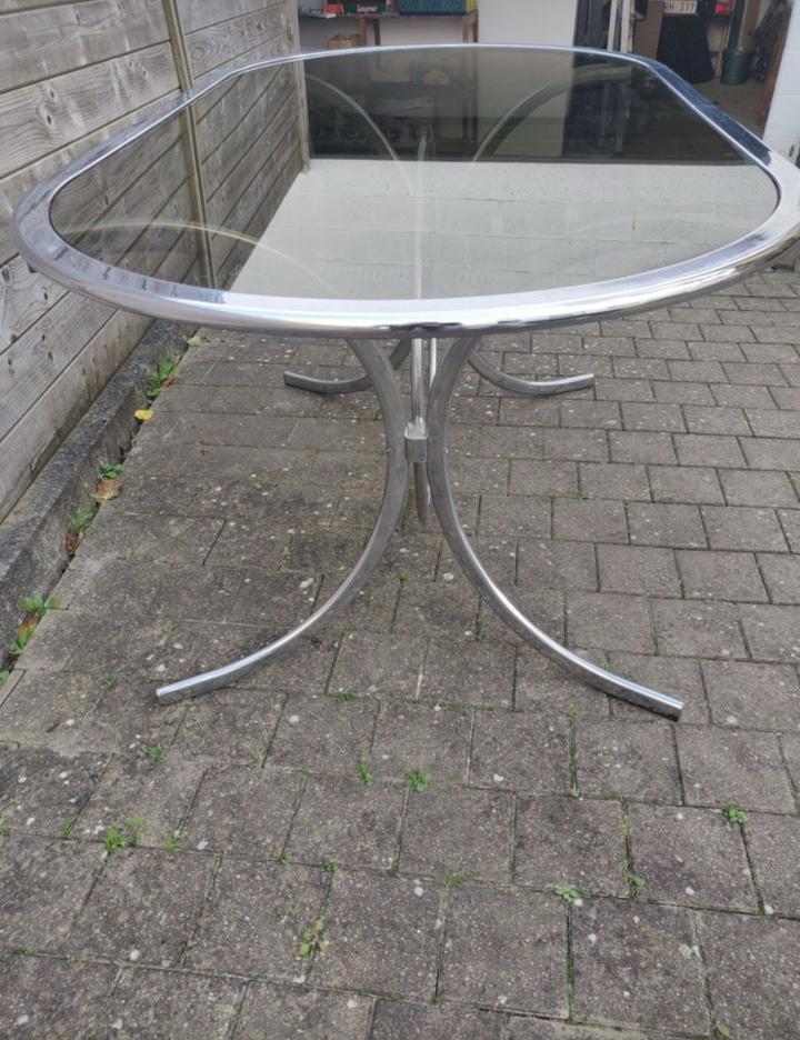 Vintage chromen eettafel en gerookt glazen blad 1970, Huis en Inrichting, Tafels | Eettafels, Zo goed als nieuw, Ophalen