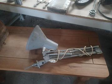 schaarlamp 4 beschikbaar voor biedingen