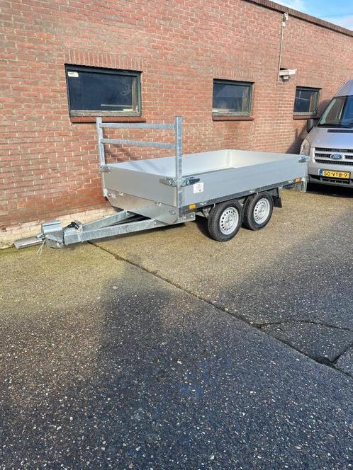 NIEUWE DUBBELAS ONGEREMDE PLATEAUWAGEN 2.60.M X 1.56.M, Auto diversen, Aanhangers en Bagagewagens, Nieuw, Ophalen