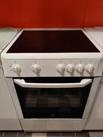 Beko elektrisch fornuis met oven, Elektronische apparatuur, Fornuizen, Ophalen, Keramisch, 4 kookzones, Zo goed als nieuw