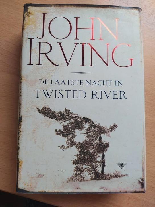 John Irving: De laatste nacht in Twisted River, Boeken, Romans, Zo goed als nieuw, Ophalen of Verzenden