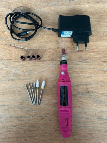Roze elektrische nagelvijl nagelfrees, Enlèvement ou Envoi, Comme neuf, Soin des mains et des pieds