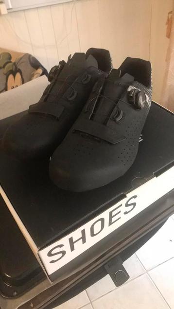 Koersschoenen  beschikbaar voor biedingen