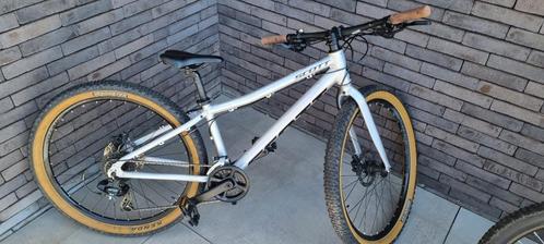 vtt SCOTT SCALE 26 pouces (à partir 1,35m), Fietsen en Brommers, Fietsen | Mountainbikes en ATB, Gebruikt, Heren, Geen vering