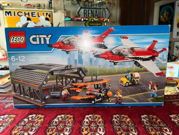 Lego city vliegveld luchtvaartshow 60103 beschikbaar voor biedingen