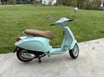 Prachtige Vespa Primavera 50 Latte Menta - Zo goed als nieuw, Fietsen en Brommers, Ophalen, Overige modellen, Benzine, 50 cc