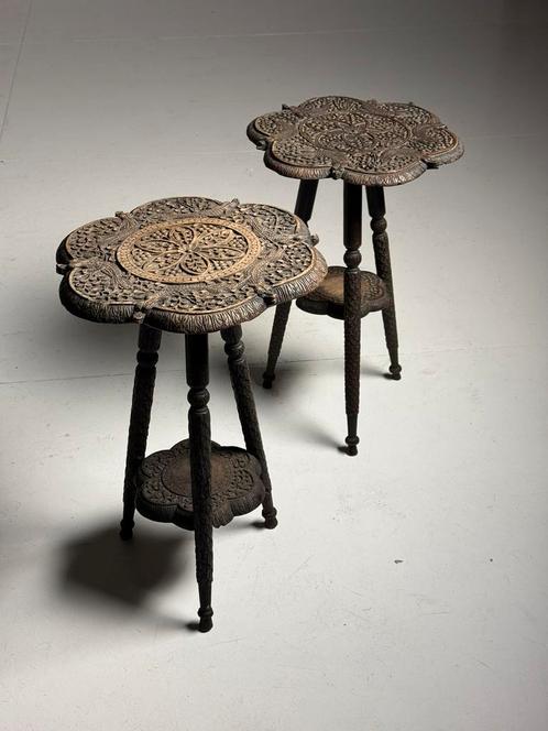 Set van 2 Aziatische Bijzettafels, Antiek en Kunst, Antiek | Meubels | Tafels, Ophalen