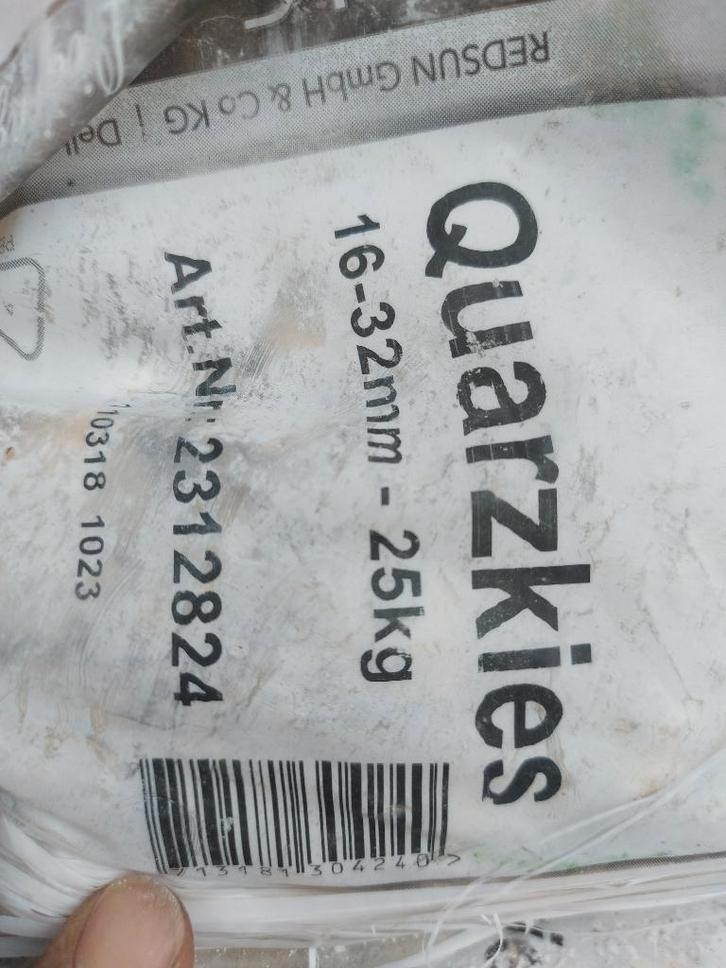 Quarzkies 16/32 (kwartskies of kwartsgrind of rolgrind), Tuin en Terras, Grind, Keien en Split, Zo goed als nieuw, Grind, Beige