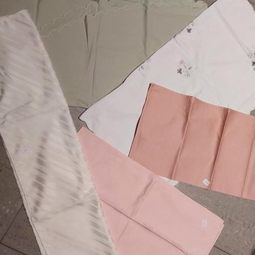 Sierdoekjes, tafellakens+badjas kind+zonnebrillen kind, Kinderen en Baby's, Overige Kinderen en Baby's, Ophalen