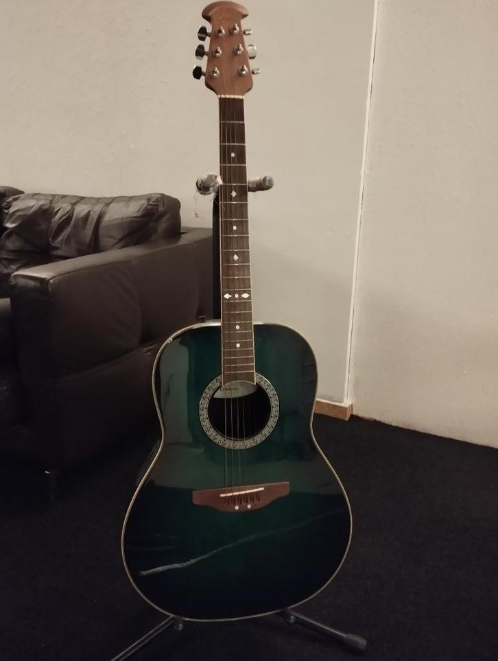 Guitare Ovation Celebrity, Musique & Instruments, Instruments à corde | Guitares | Acoustiques, Comme neuf, Guitare Western ou Guitare Folk